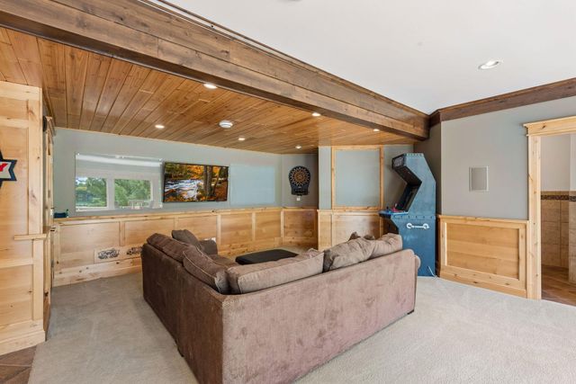 2975 Klondike Avenue N, Lake Elmo, MN 55042