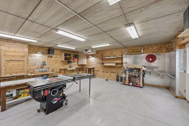 2975 Klondike Avenue N, Lake Elmo, MN 55042
