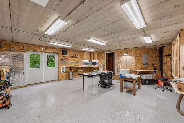 2975 Klondike Avenue N, Lake Elmo, MN 55042