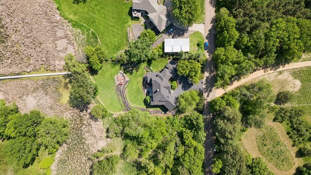 2975 Klondike Avenue N, Lake Elmo, MN 55042