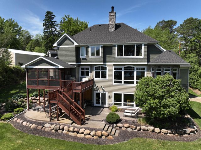 2975 Klondike Avenue N, Lake Elmo, MN 55042