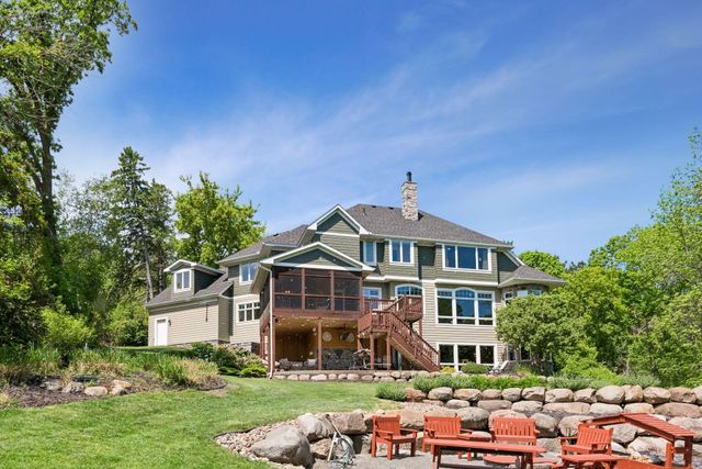 2975 Klondike Avenue N, Lake Elmo, MN 55042
