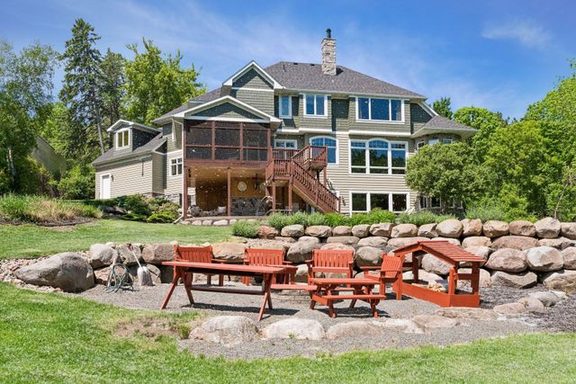 2975 Klondike Avenue N, Lake Elmo, MN 55042