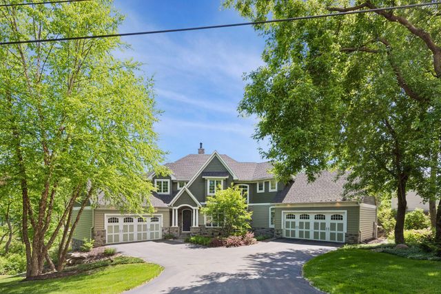 2975 Klondike Avenue N, Lake Elmo, MN 55042