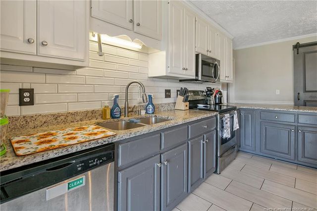 7578 Firethorn Drive, Fayetteville, NC 28311