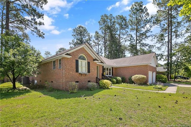 7578 Firethorn Drive, Fayetteville, NC 28311