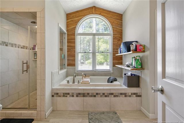 7578 Firethorn Drive, Fayetteville, NC 28311