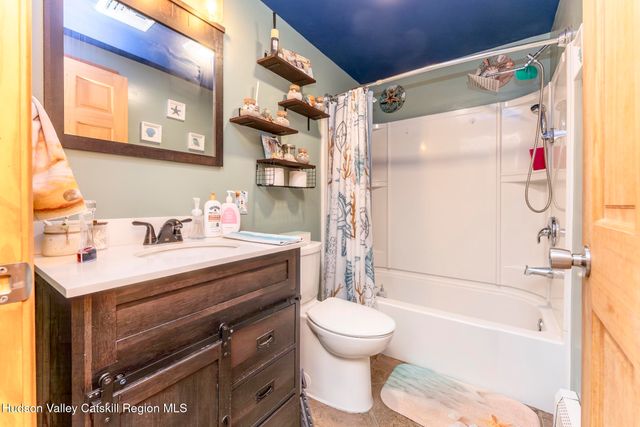 270 Mettacahonts Road, Accord, NY 12404