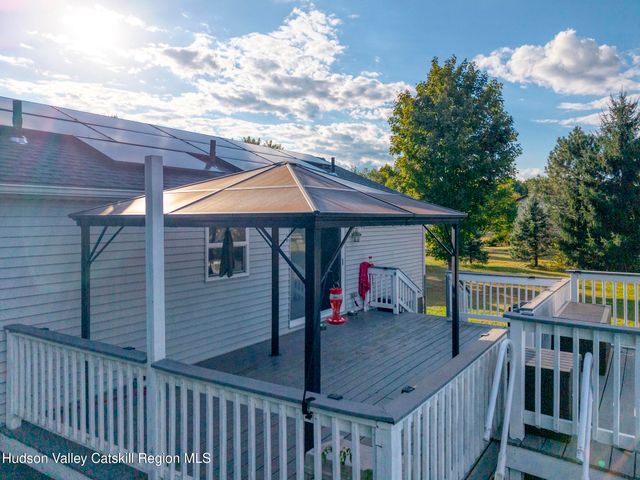 270 Mettacahonts Road, Accord, NY 12404