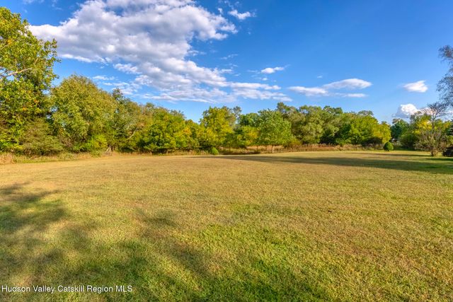 270 Mettacahonts Road, Accord, NY 12404