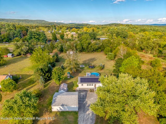 270 Mettacahonts Road, Accord, NY 12404