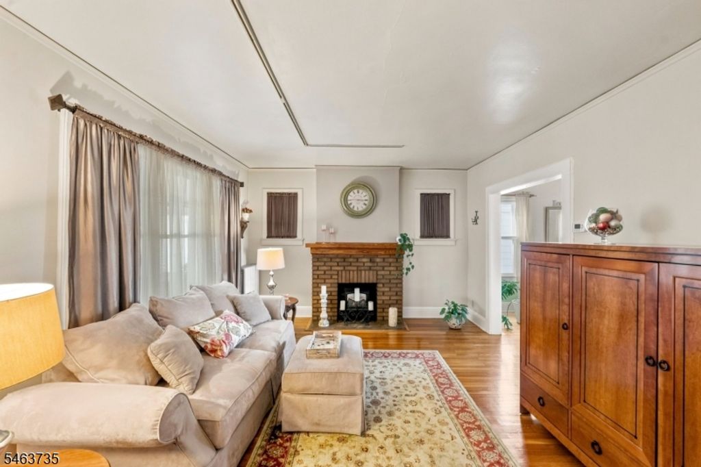 239 Magie Ave, Roselle Park Boro, NJ 07204 — photo 3