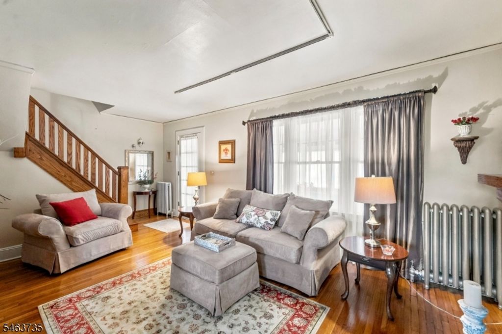 239 Magie Ave, Roselle Park Boro, NJ 07204 — photo 4