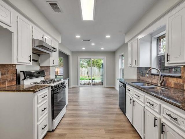 331 Cherry Valley Drive, Houston, TX 77336