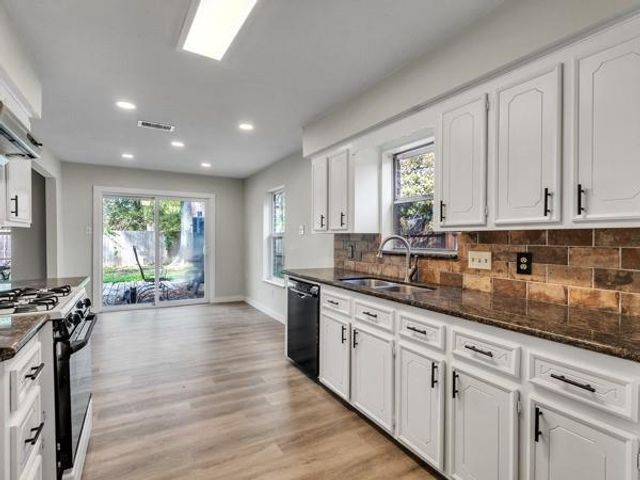 331 Cherry Valley Drive, Houston, TX 77336