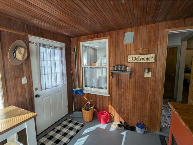 407 S 1st Street, Hiawatha, KS 66434