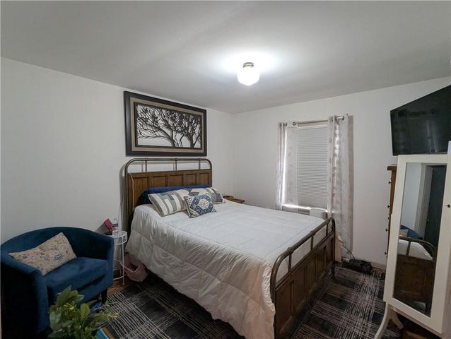 407 S 1st Street, Hiawatha, KS 66434