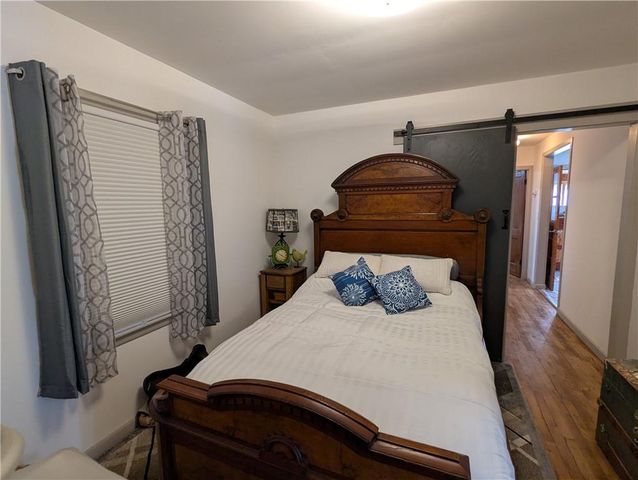 407 S 1st Street, Hiawatha, KS 66434