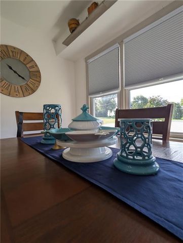 407 S 1st Street, Hiawatha, KS 66434