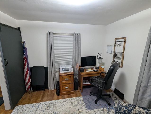 407 S 1st Street, Hiawatha, KS 66434