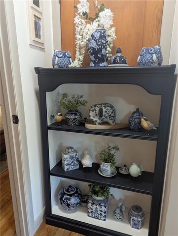 407 S 1st Street, Hiawatha, KS 66434