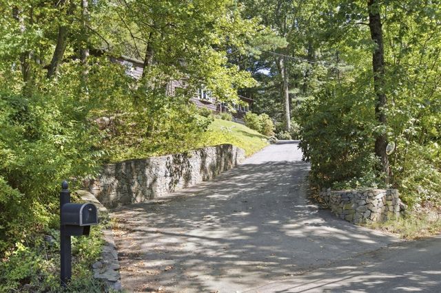 48 Gray Road, Andover, MA 01810