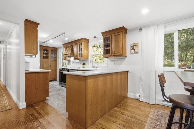 48 Gray Road, Andover, MA 01810
