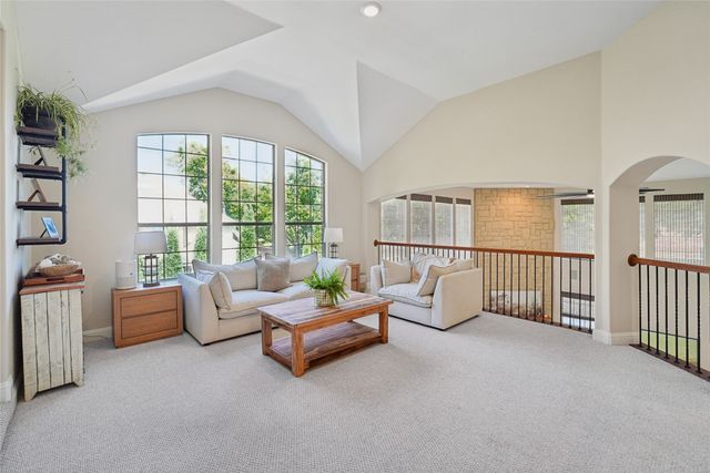 8319 Midway Road, Dallas, TX 75209