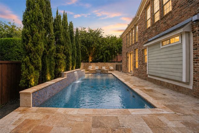 8319 Midway Road, Dallas, TX 75209
