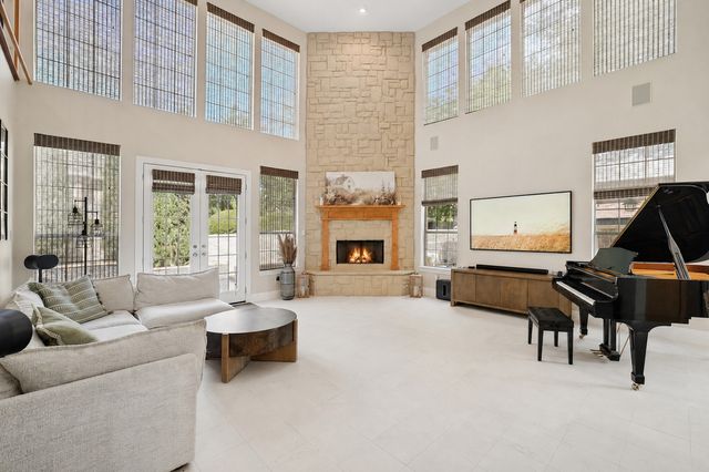 8319 Midway Road, Dallas, TX 75209