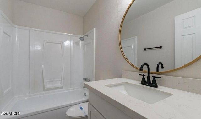 8304 N 55th Avenue, Glendale, AZ 85302
