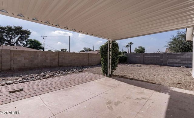 8304 N 55th Avenue, Glendale, AZ 85302