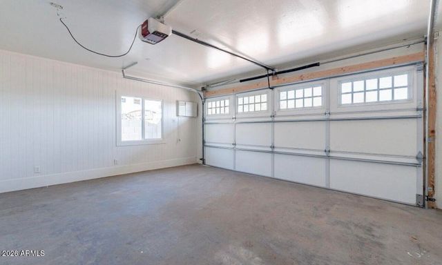 8304 N 55th Avenue, Glendale, AZ 85302