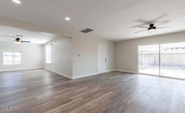 8304 N 55th Avenue, Glendale, AZ 85302