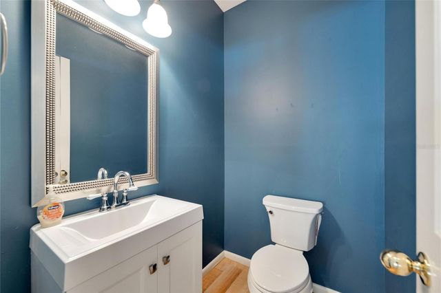 18006 CLEAR LAKE DR, Lutz, FL 33548