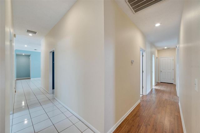 18006 CLEAR LAKE DR, Lutz, FL 33548