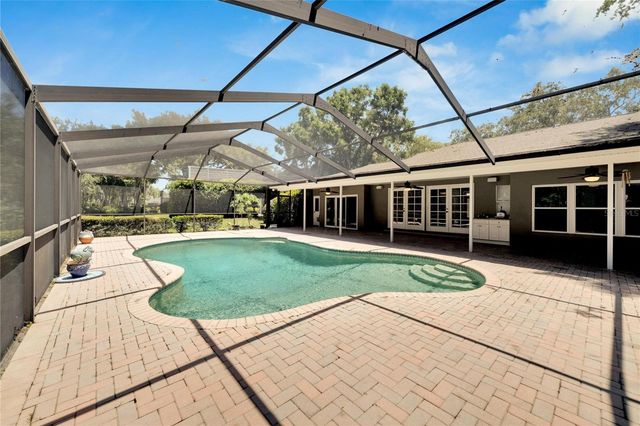 18006 CLEAR LAKE DR, Lutz, FL 33548