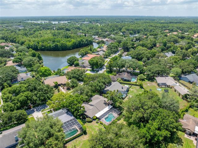 18006 CLEAR LAKE DR, Lutz, FL 33548