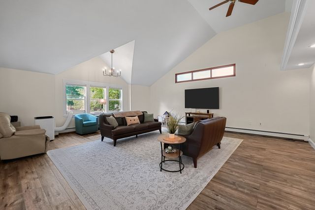 95 Lakeside Ave, Lakeville, MA 02347
