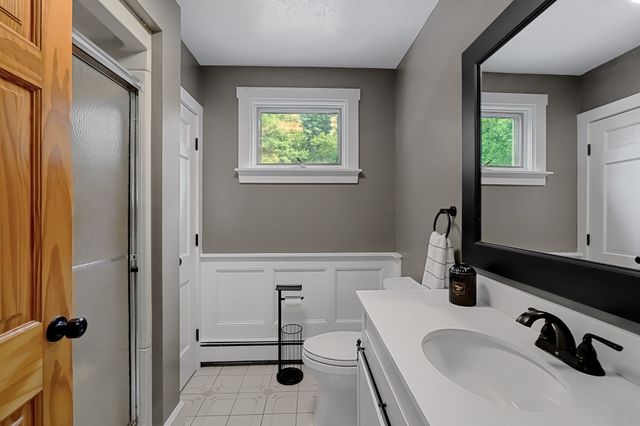 95 Lakeside Ave, Lakeville, MA 02347