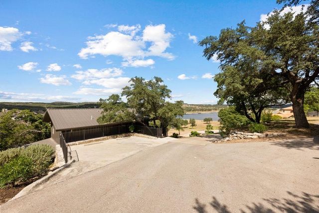 19833 Lakehurst LOOP, Spicewood, TX 78669