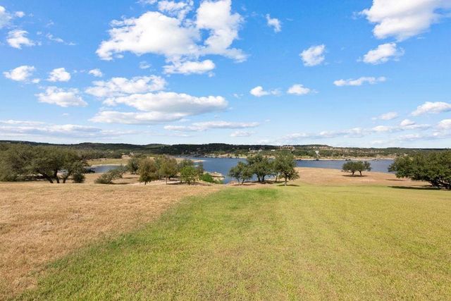 19833 Lakehurst LOOP, Spicewood, TX 78669