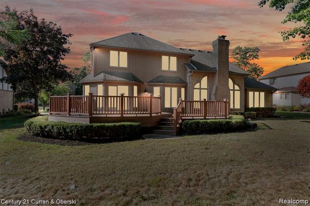 9039 Oakridge Trail Trail, Shelby Twp, MI 48317