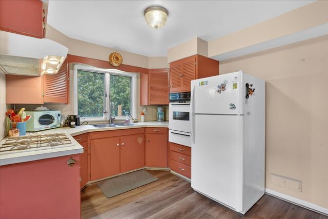 109 S Mulberry Street, Marshall, MI 49068