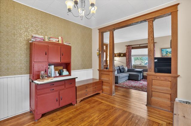 109 S Mulberry Street, Marshall, MI 49068