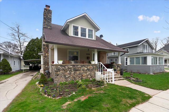 109 S Mulberry Street, Marshall, MI 49068