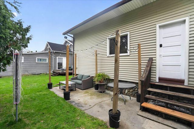 109 S Mulberry Street, Marshall, MI 49068