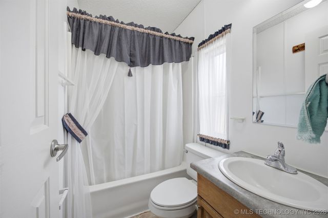 2568 Bristow Point Road, Crowder, OK 74501