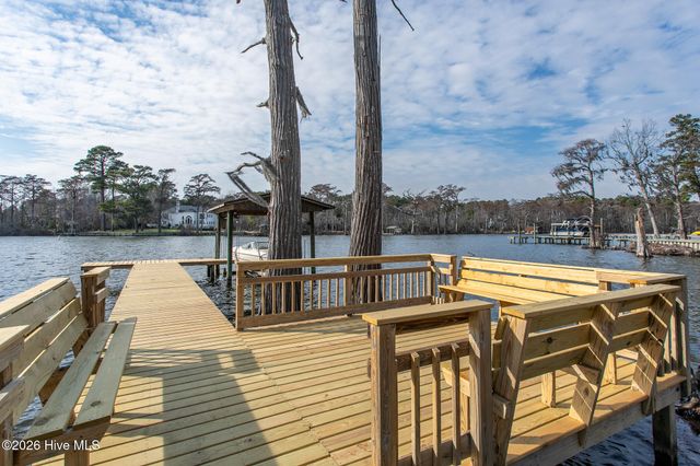 225 Beech Point Boulevard, Hertford, NC 27944