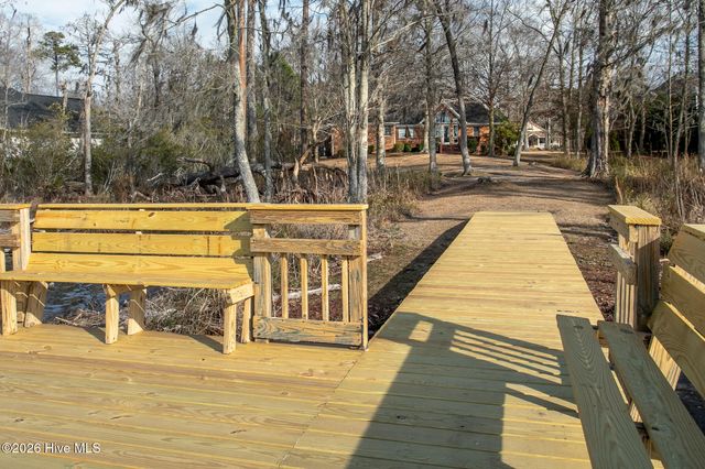 225 Beech Point Boulevard, Hertford, NC 27944